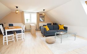 FullHouse - Eisenach - K70 Apartments - Washing Machine - SmartTV